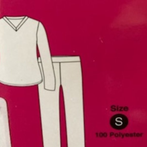 Chili Peppers Ladies Plush Pajama Set - Picture 6 of 6